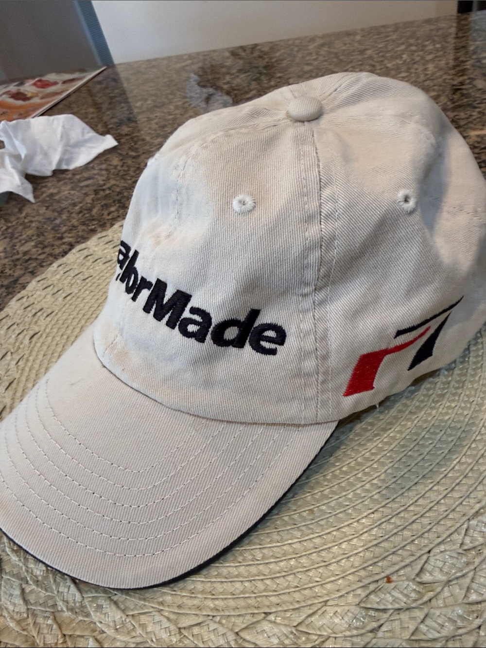 TaylorMade R7 Golf hat